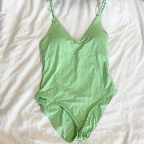 Becca One Piece Swimsuit Open Back Spaghetti Strap Green Size M‎ - Picture 1 of 8